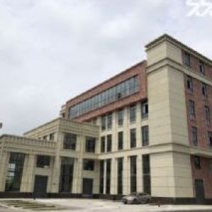 厂房出售 面积1500−3200平米