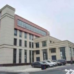 厂房出售 面积1500−3200平米