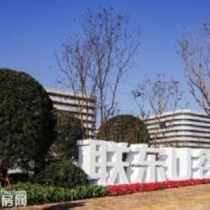 江北港城工业园附近 标准厂房出售 1