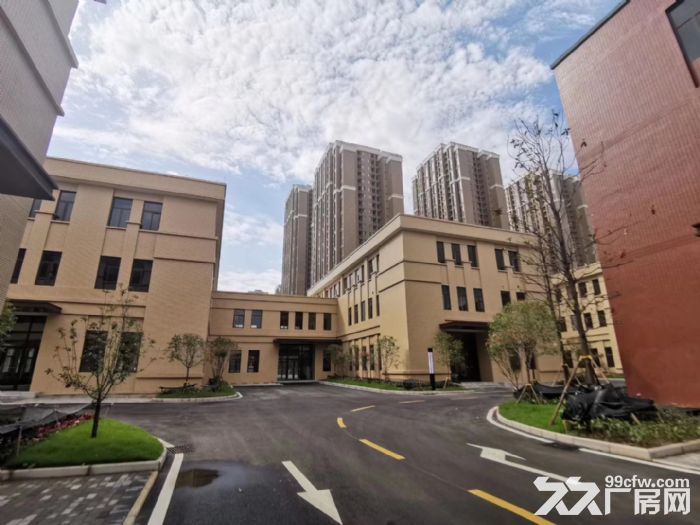 出租出售，重庆绕城旁，稀缺厂房，低价速抢