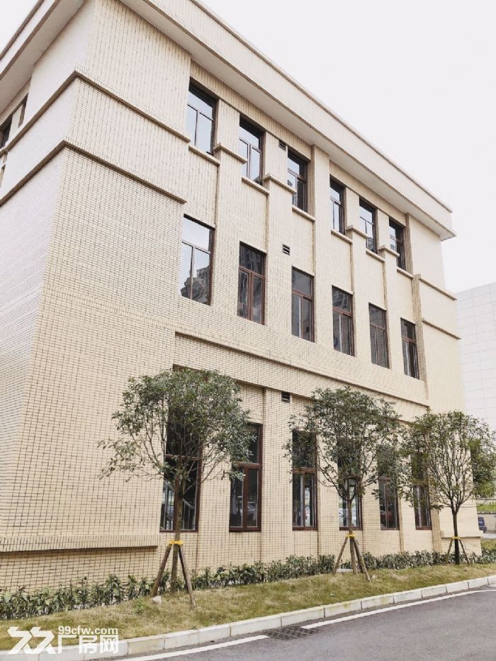 开发商直租 重庆绕城旁 两江新区独栋厂房 3500㎡