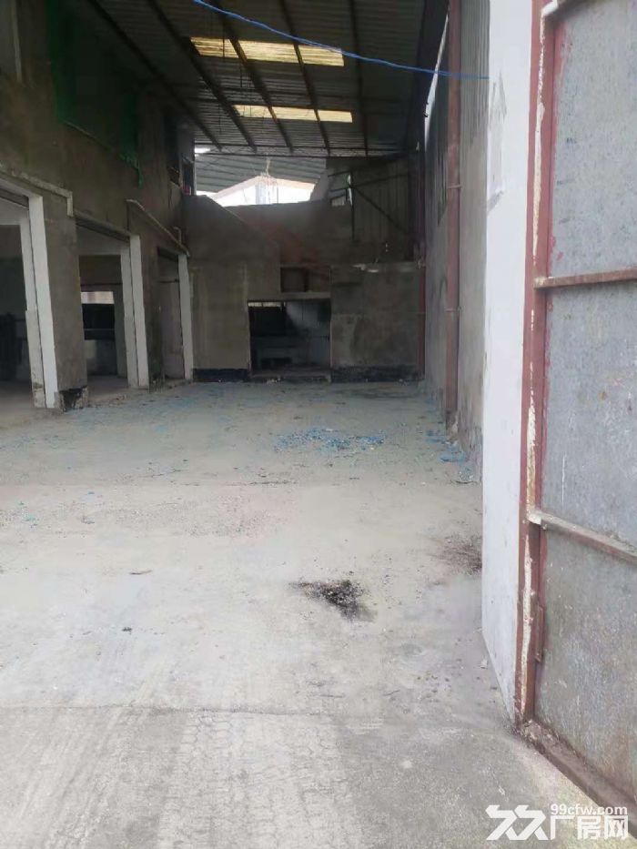 南泉鹿高速路出口附近,交通便利 厂房 400+平米
