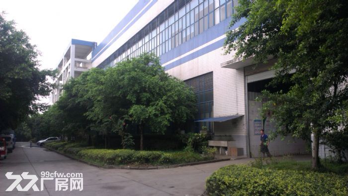 重庆南岸区茶园新区茶园轻轨站附近电子生产生产标准厂房出租中