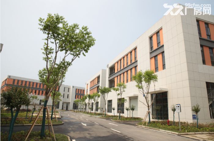 可以抵扣33%的税款，减轻企业负担，600−−7000㎡户型灵动多变